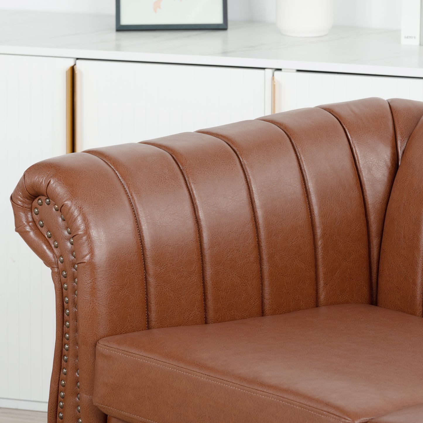83.46" Brown PU Rolled Arm Chesterfield 3-Seater Sofa: Elegant and Spacious