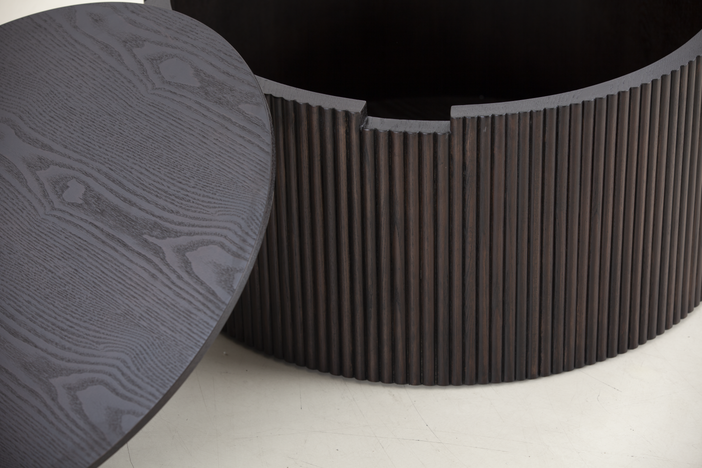 Handmade Round Coffee Table, Fraxinus mandshurica + MDF, Smoky Color, 27.55" x 13.77" - Unique Artisan Craftsmanship for Elegant Décor