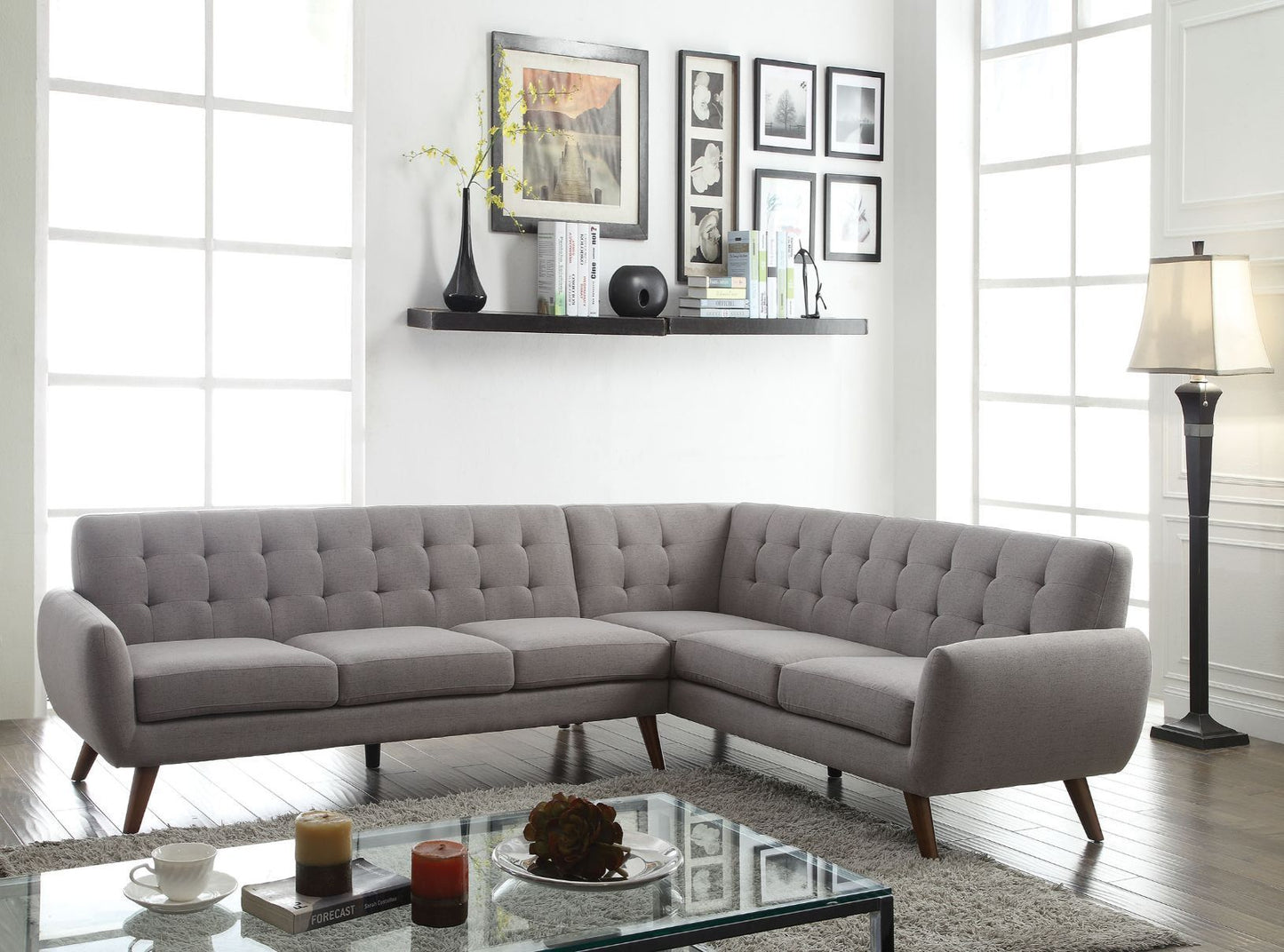 Essick Sectional Sofa in Light Gray Linen - Modern Design, Spacious Seating, Durable Construction - ACME 52765