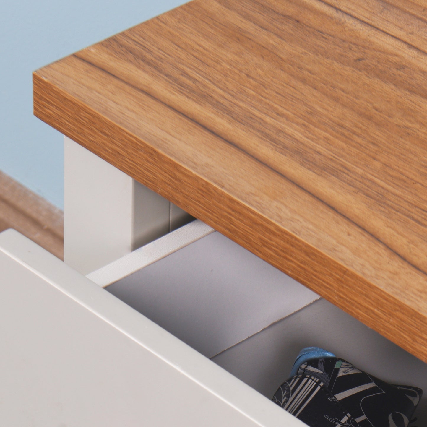 Wooden Living Room Side Table with Drawer, Floor-standing Storage Table for Organizing Décor and Essentials, Available in Various Sizes and Colors